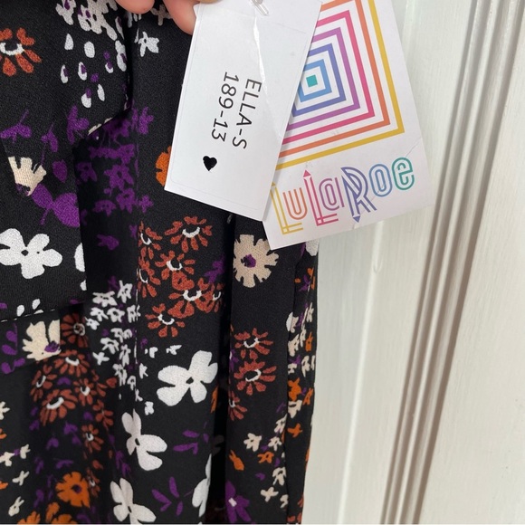 LuLaRoe Paper Bag Shorts Ella - Orange Purple Floral Black Small Bow Belt NWT - Picture 10 of 11